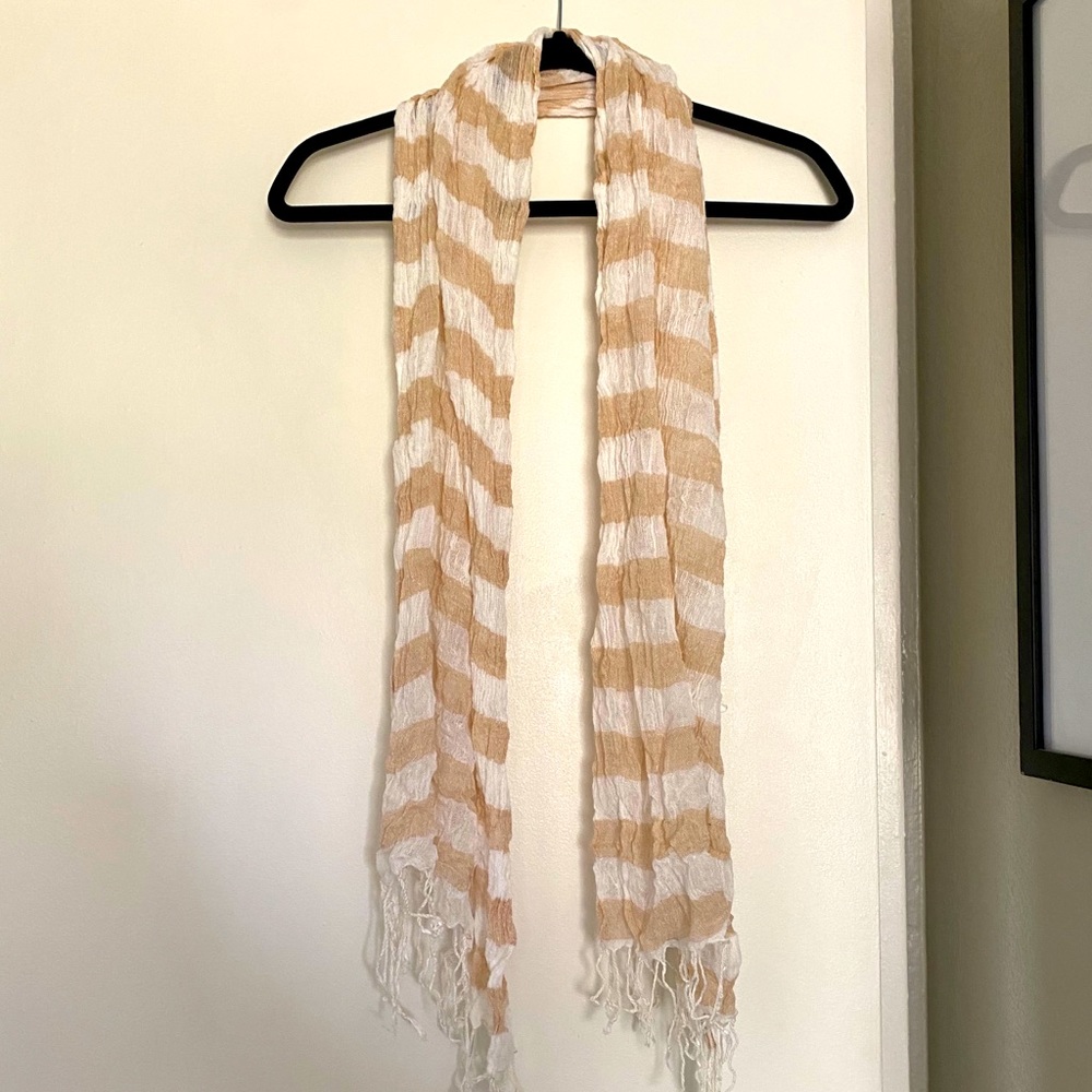 Light scarf